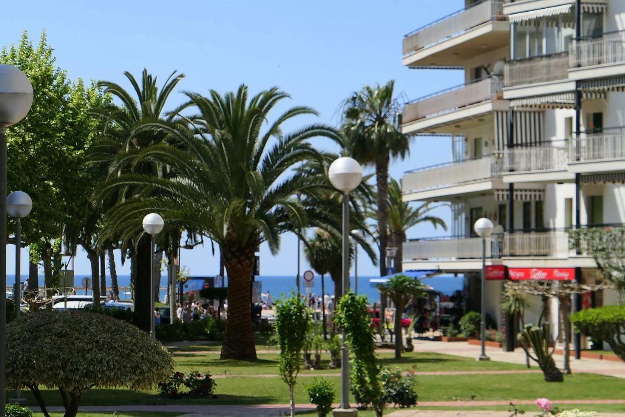 סאלו Rentalmar Delfos Playa מראה חיצוני תמונה